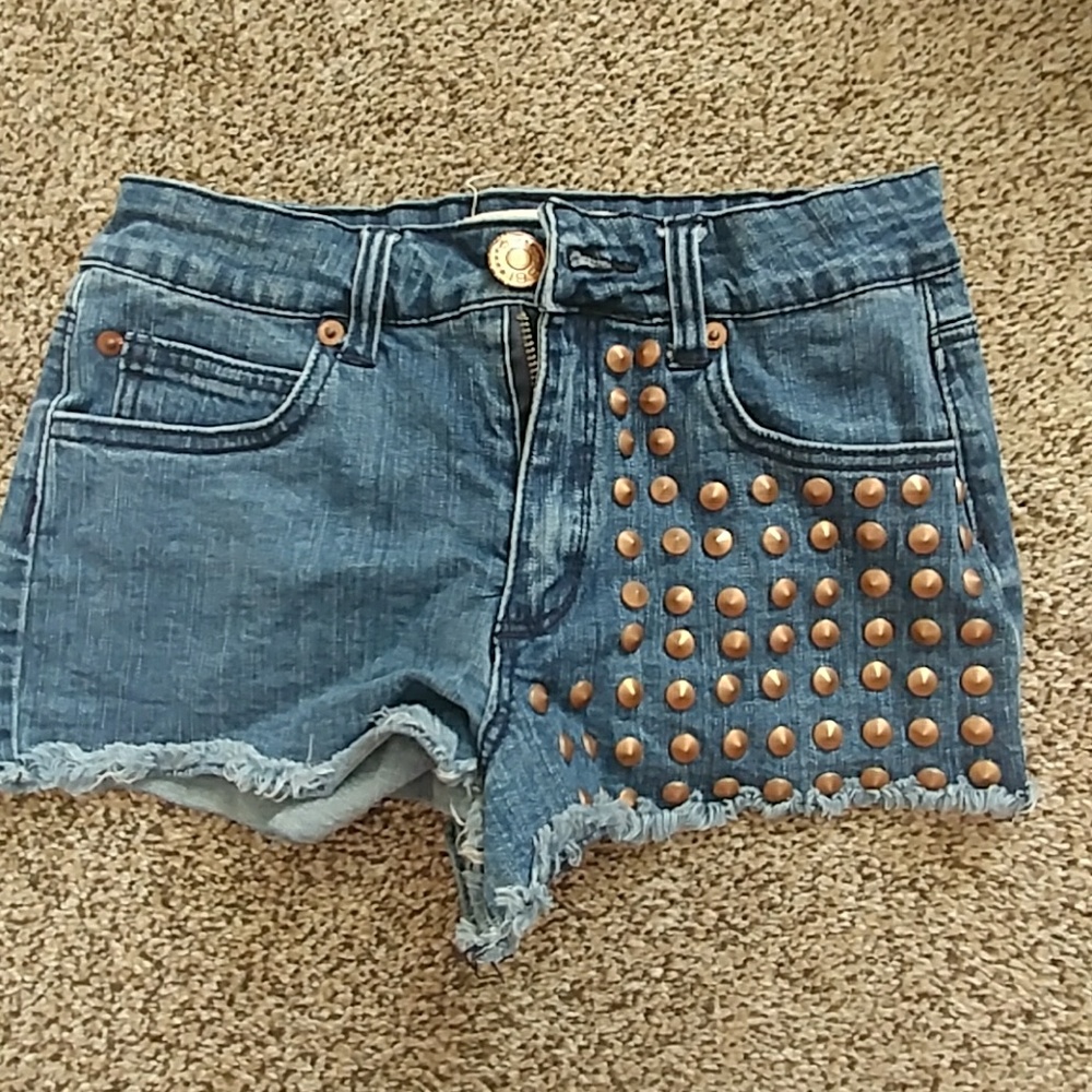 Studded detailing shorts